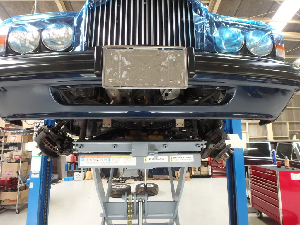 Bentley Brooklands SZ Bentley ベントレー　エンジン脱着　ブルックランズ　修理　レストア